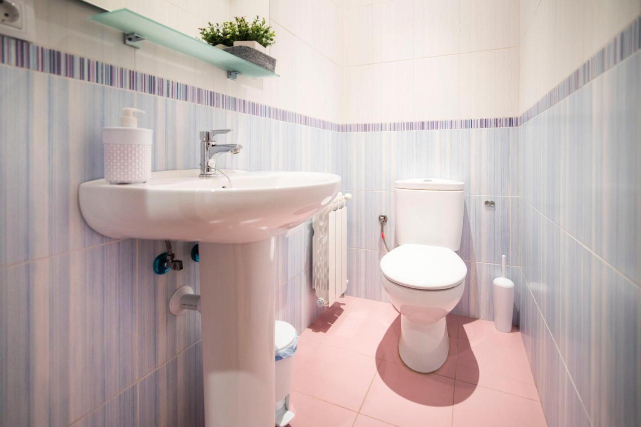 Apartamentos Ribera Del Duero Las Escuelas Vadocondes Exteriör bild