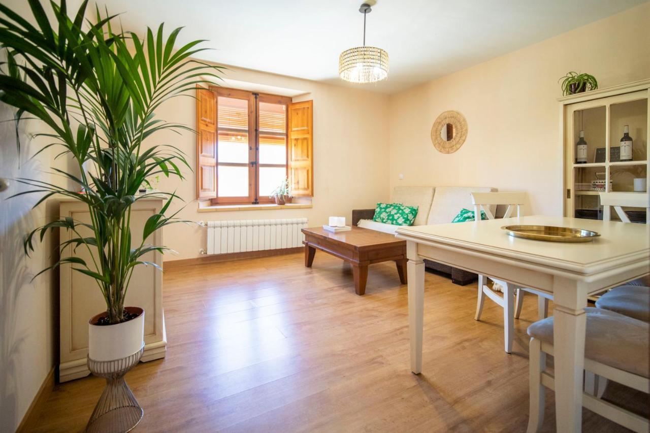 Apartamentos Ribera Del Duero Las Escuelas Vadocondes Exteriör bild